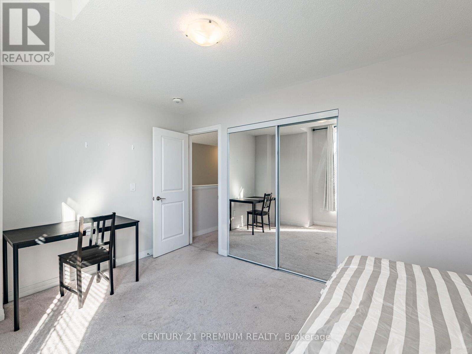 60 Yale Drive, Hamilton, Ontario  L0R 1W0 - Photo 31 - X12468782
