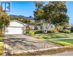 93 MAYVERN CRESCENT, Richmond Hill, Ontario
