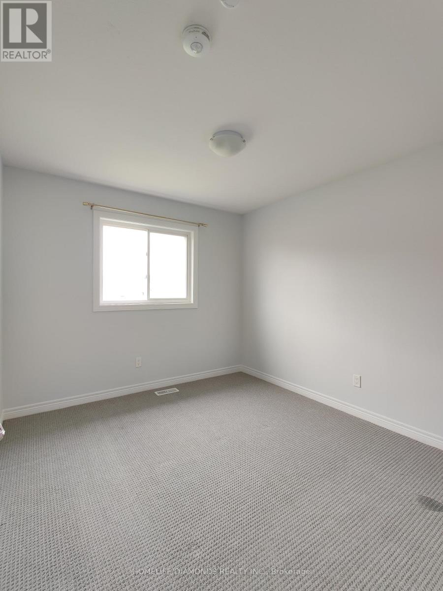 95 Bur Oak Drive, Thorold, Ontario  L2V 0L8 - Photo 7 - X12469020