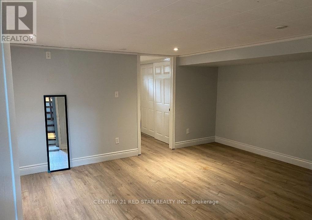 107 Ellis Crescent S, Waterloo, Ontario  N2J 2C1 - Photo 27 - X12468645
