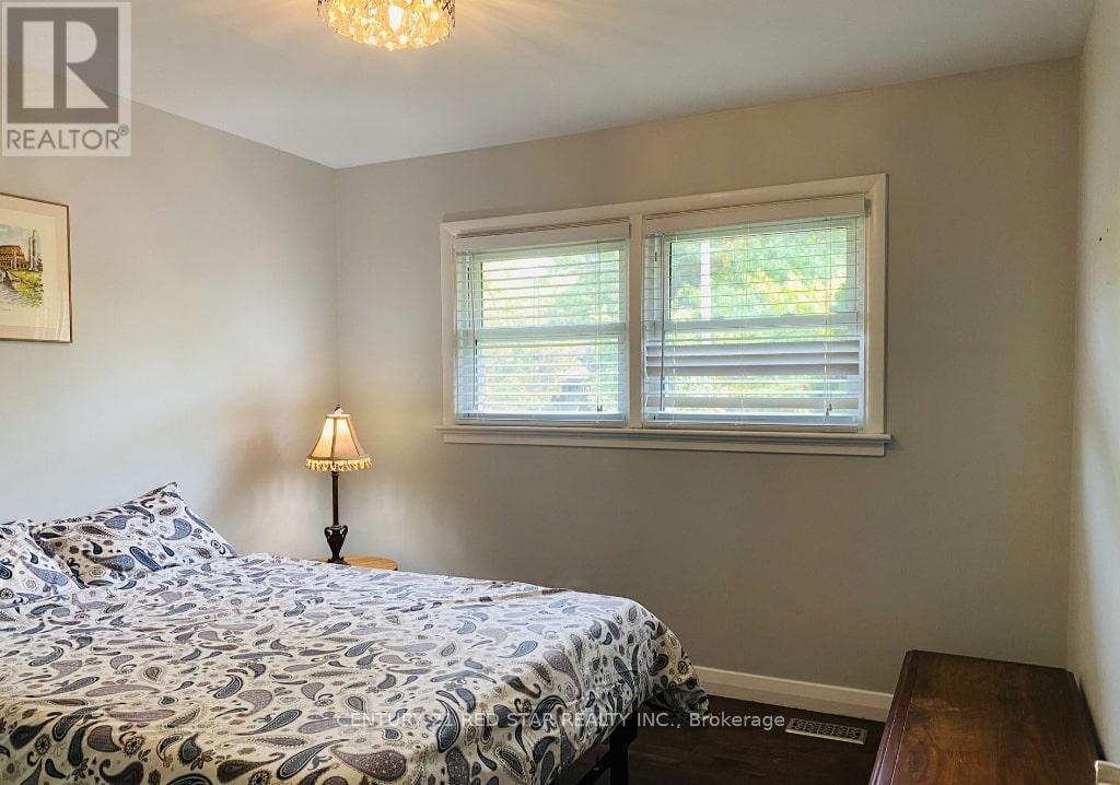 107 Ellis Crescent S, Waterloo, Ontario  N2J 2C1 - Photo 20 - X12468645