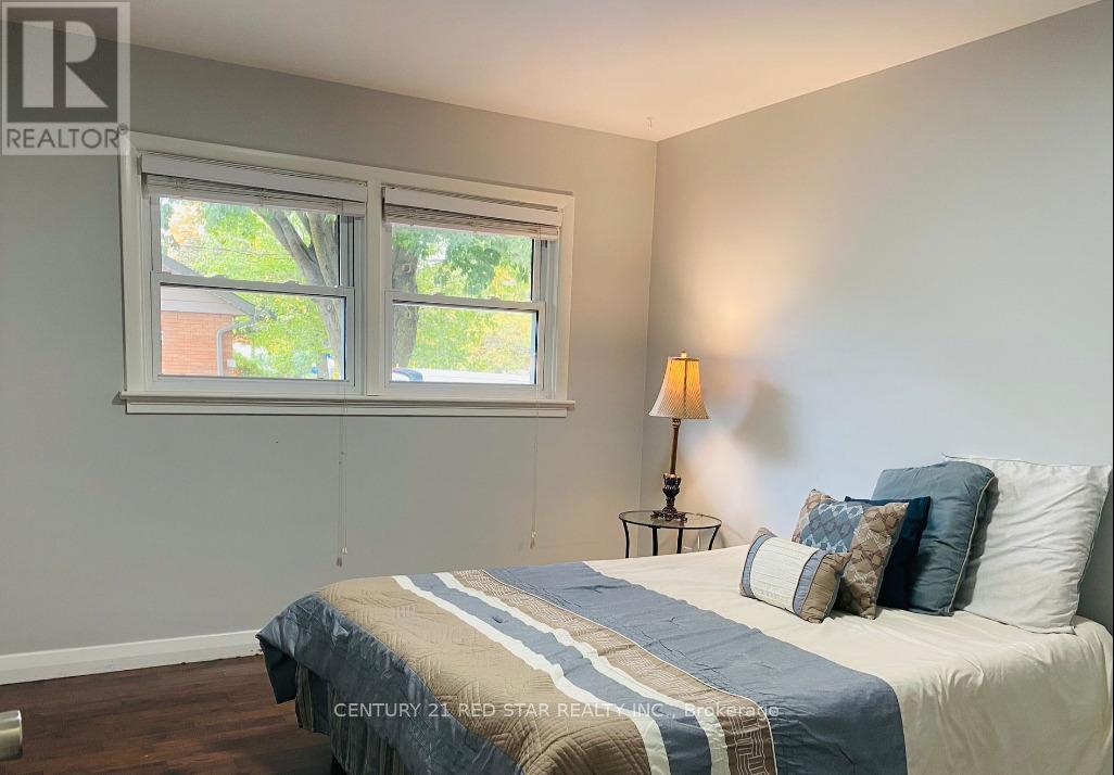 107 Ellis Crescent S, Waterloo, Ontario  N2J 2C1 - Photo 19 - X12468645