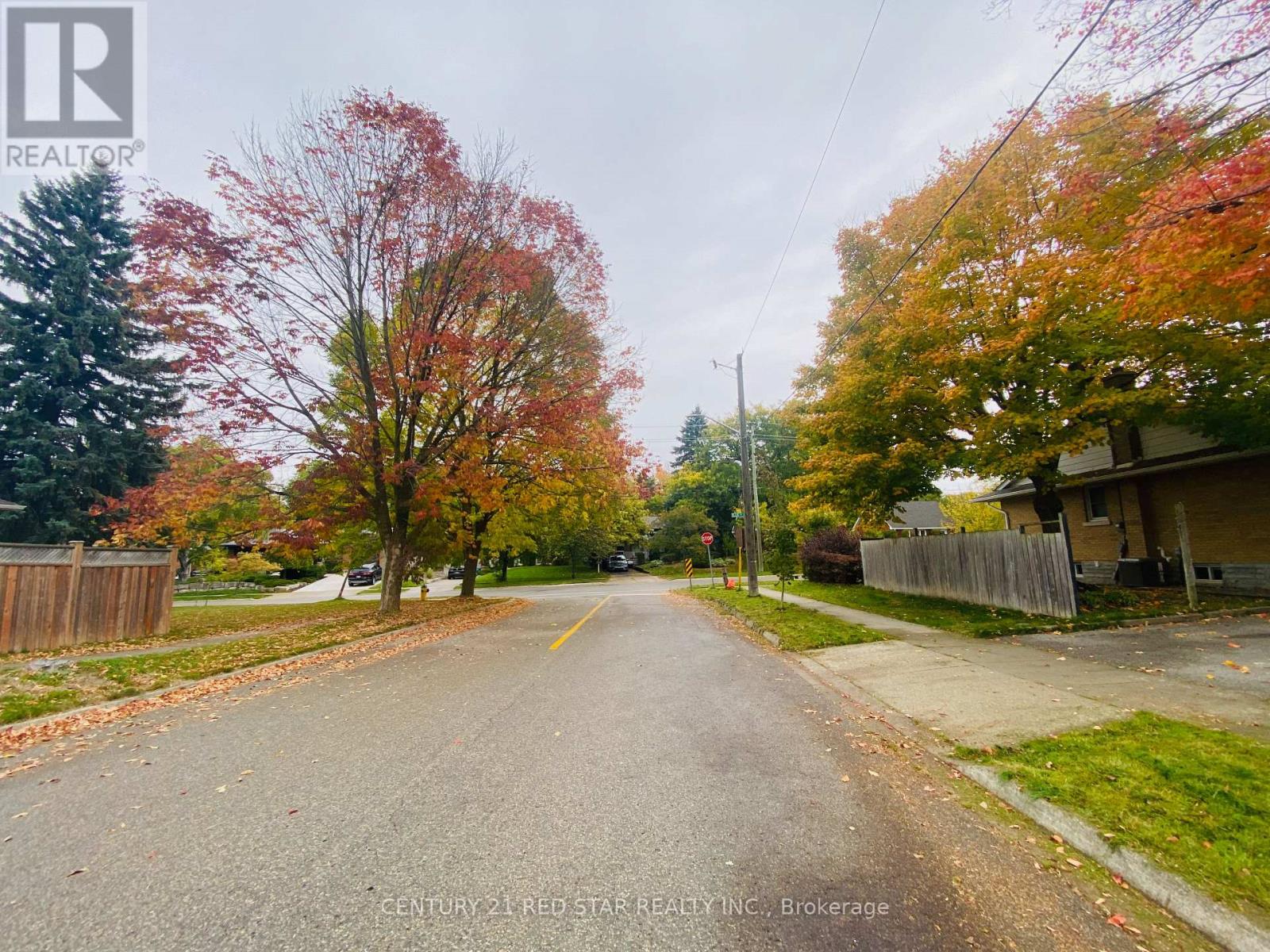 107 Ellis Crescent S, Waterloo, Ontario  N2J 2C1 - Photo 45 - X12468645