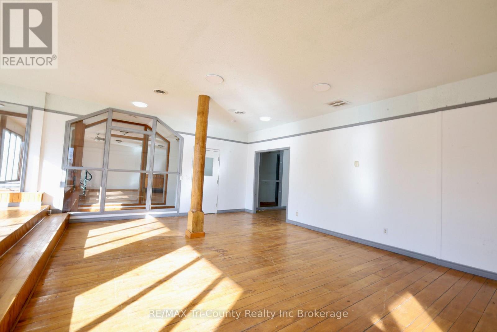 51150 Ron Mcneil Line, Malahide, Ontario  N0L 2J0 - Photo 8 - X12469090