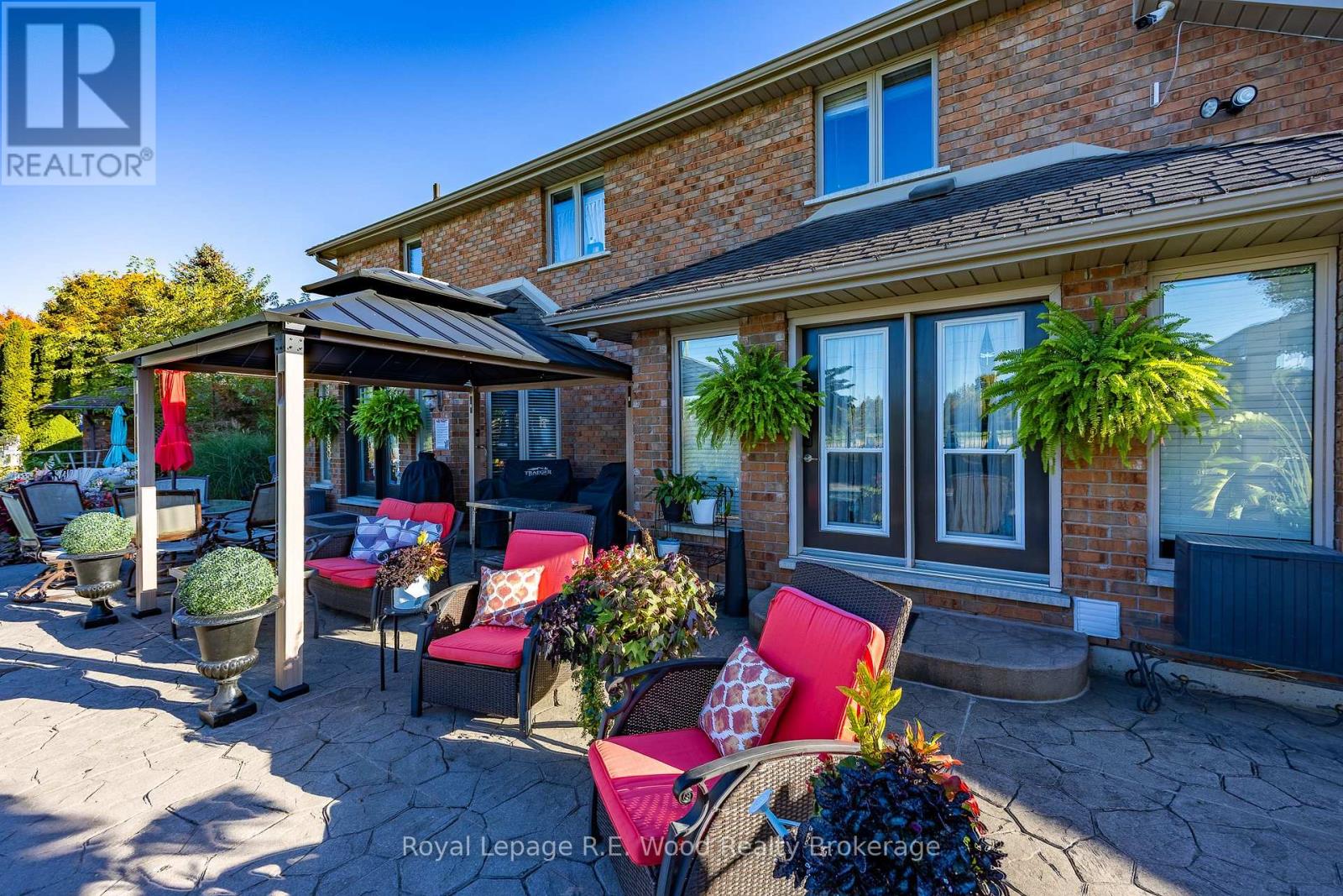 21 Thomas Avenue, Tillsonburg, Ontario  N4G 5K8 - Photo 38 - X12469105