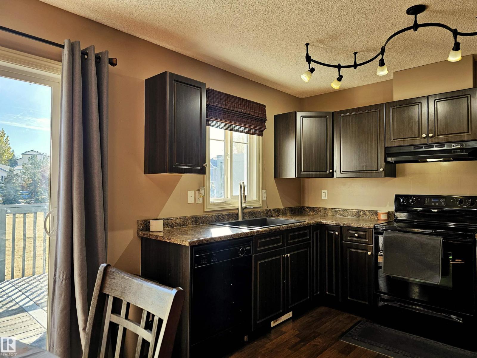 #29 1404 Hermitage Rd Nw, Edmonton, Alberta  T5A 0P5 - Photo 17 - E4462385