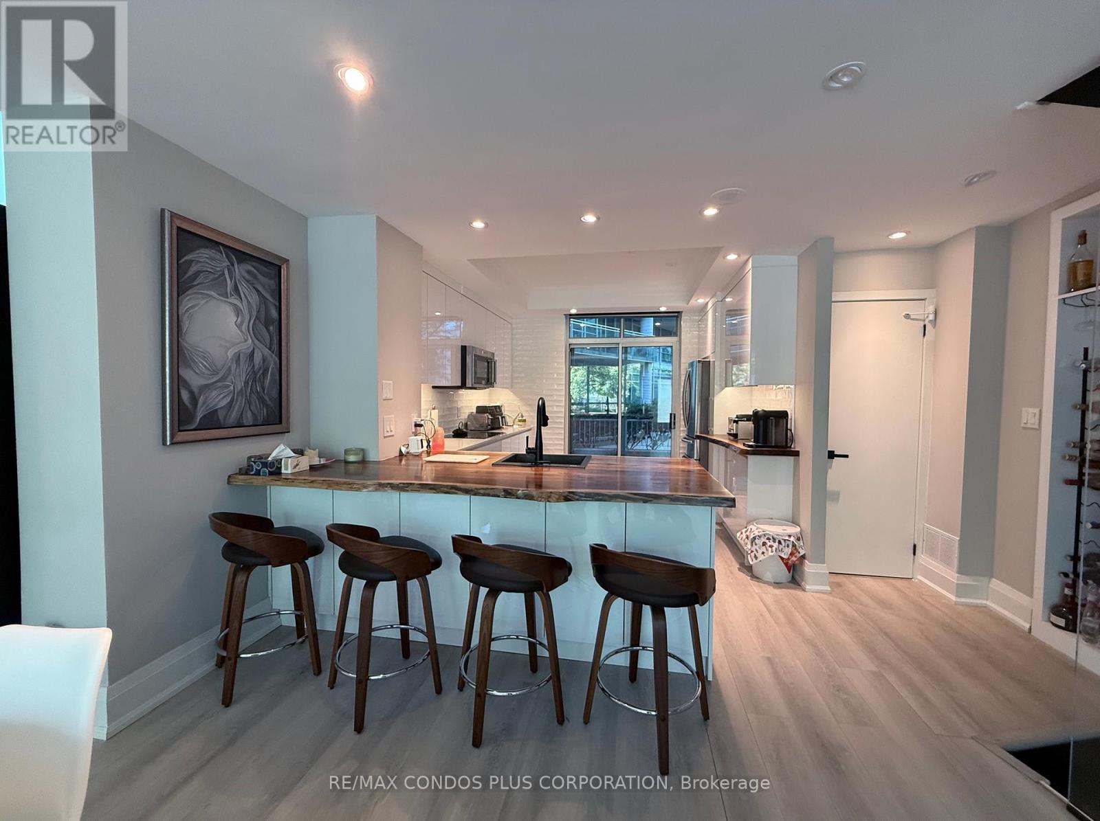 Th125 - 5 Marine Parade Drive, Toronto, Ontario  M8V 4B4 - Photo 10 - W12450937