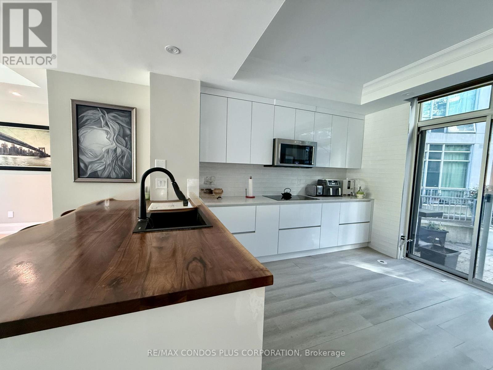 Th125 - 5 Marine Parade Drive, Toronto, Ontario  M8V 4B4 - Photo 7 - W12450937