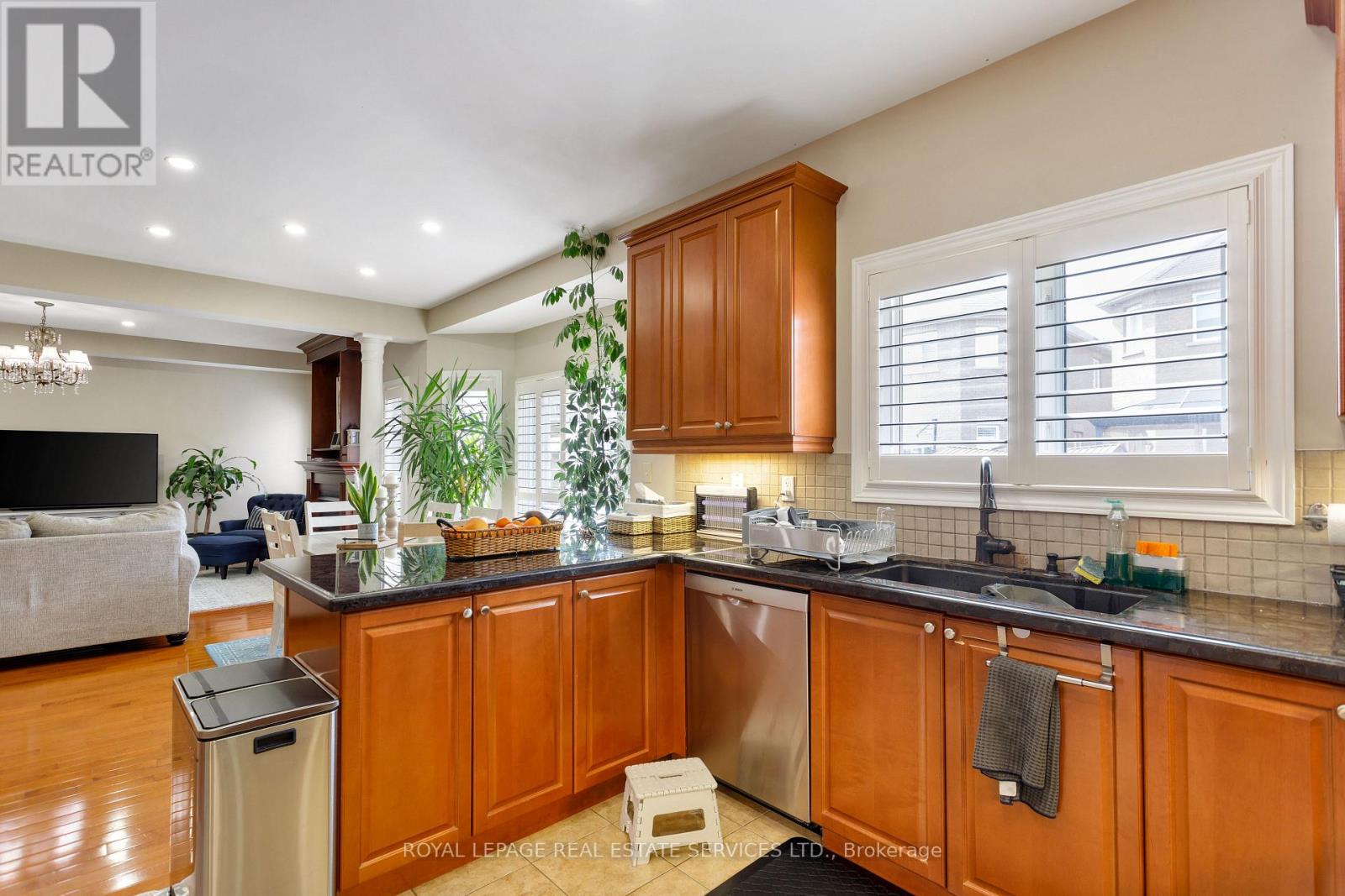 3137 Countess Crescent, Mississauga, Ontario  L5M 0E1 - Photo 17 - W12468492