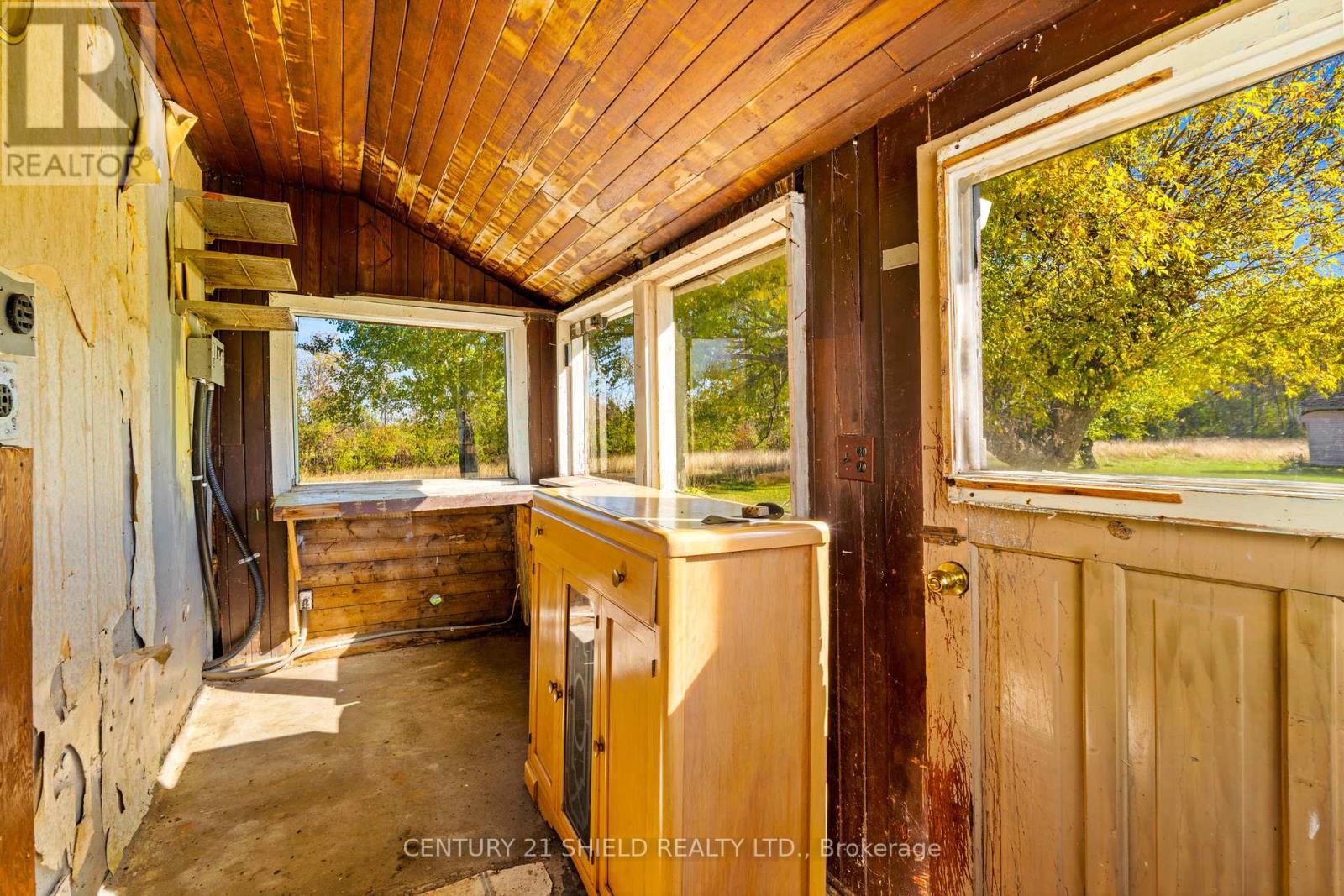14244 County Rd 18 Road, South Stormont, Ontario  K0C 1M0 - Photo 23 - X12469157