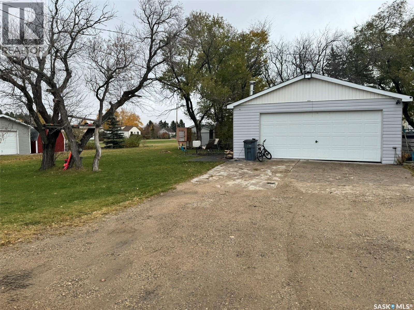 238 Railway Avenue, Lajord Rm No. 128, Saskatchewan  S0G 1B0 - Photo 4 - SK021070