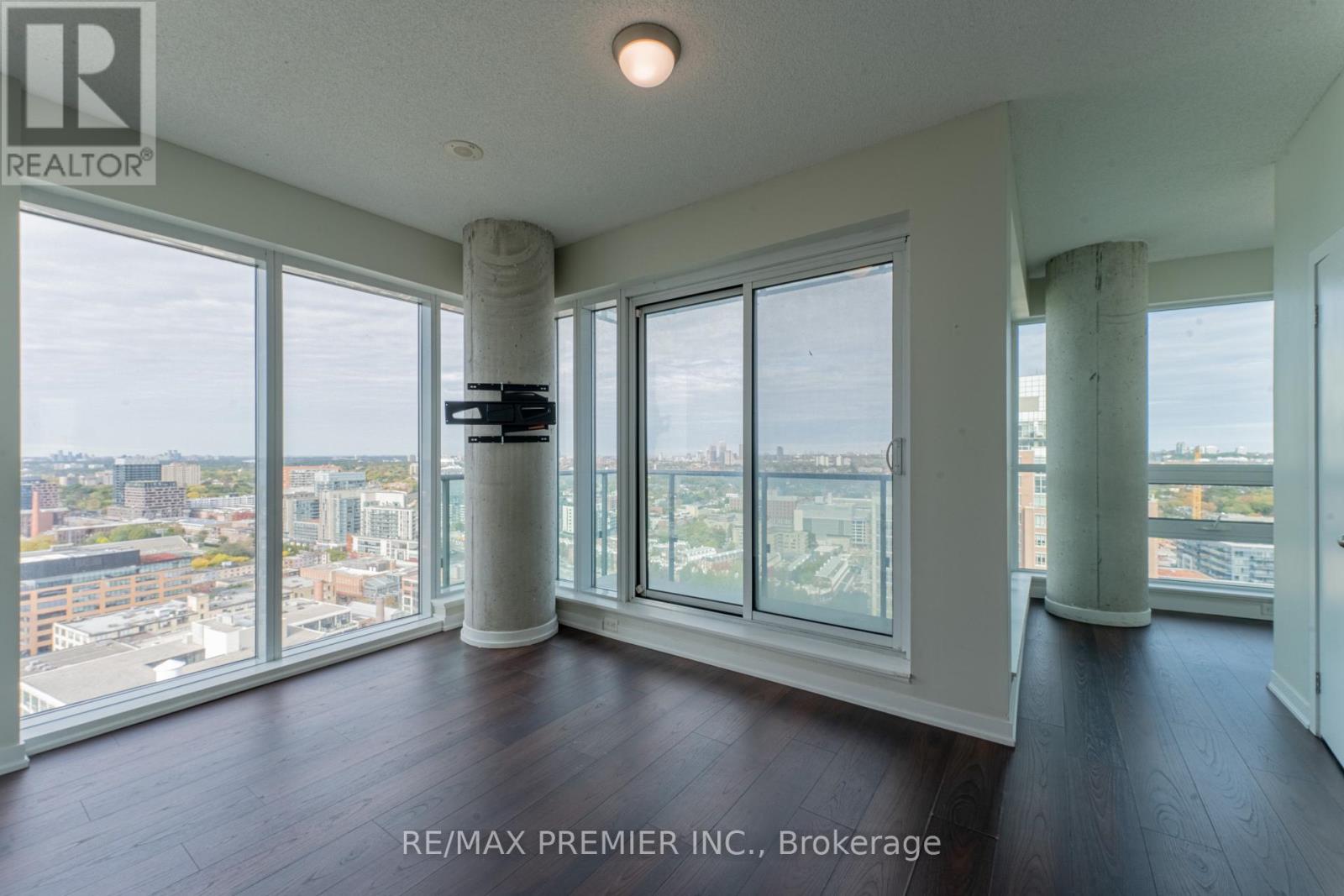 2710 - 150 East Liberty Street, Toronto, Ontario  M6K 3R5 - Photo 12 - C12469088