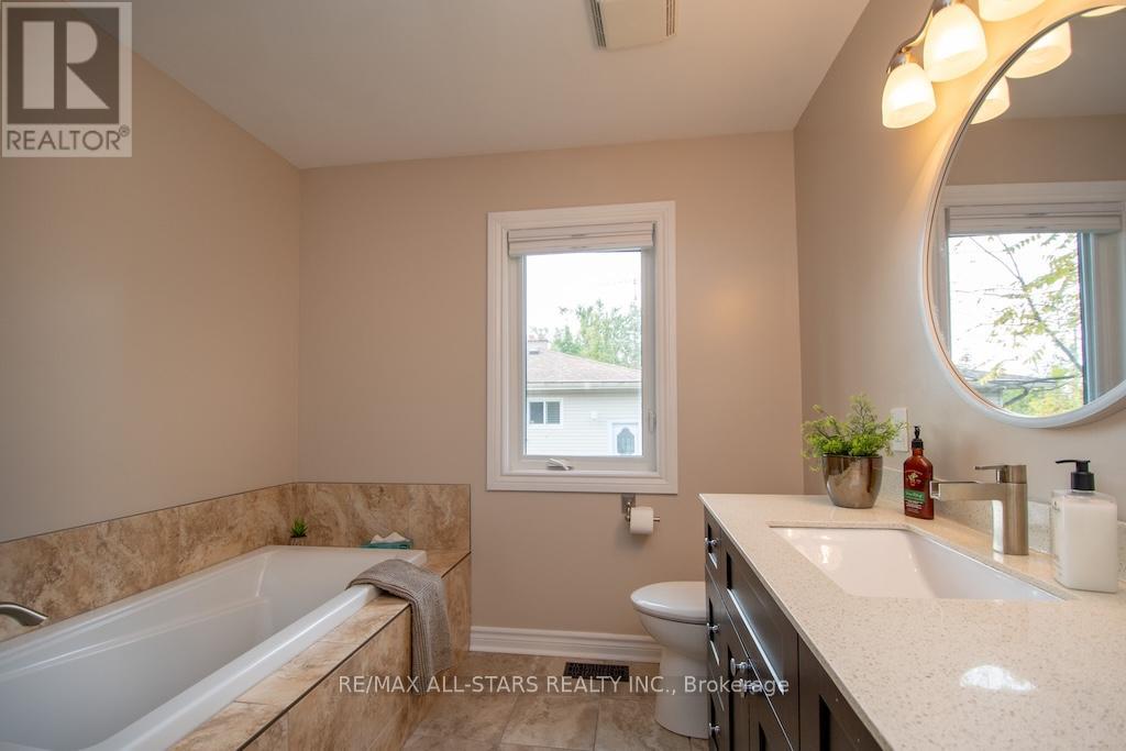 120 Victoria Drive, Kawartha Lakes (Fenelon), Ontario  K0M 1G0 - Photo 17 - X12469178