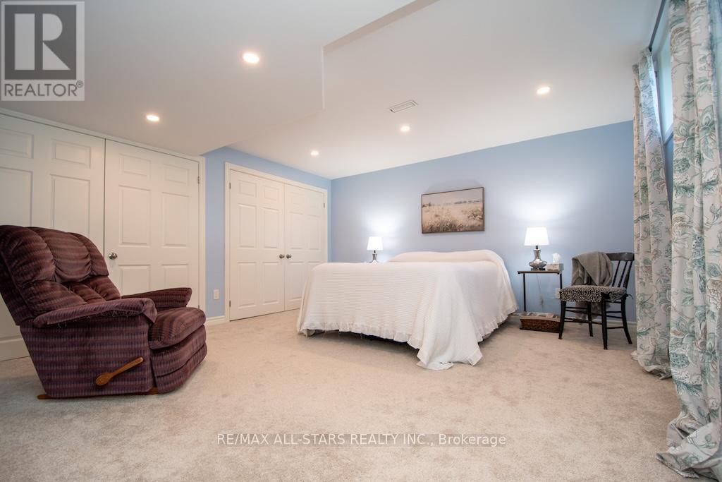 120 Victoria Drive, Kawartha Lakes (Fenelon), Ontario  K0M 1G0 - Photo 21 - X12469178