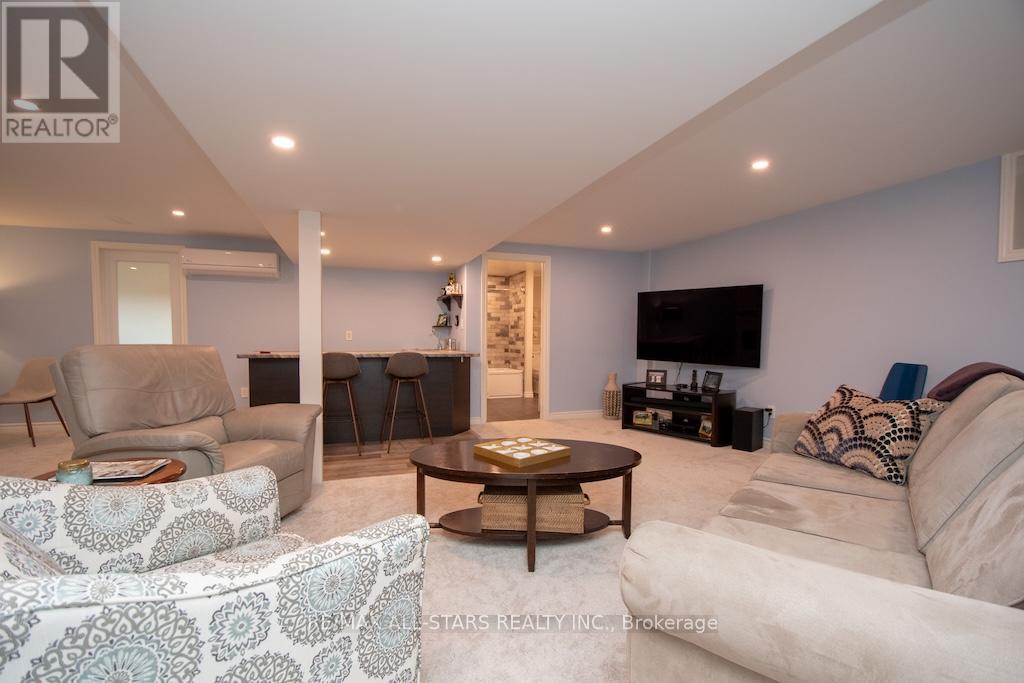120 Victoria Drive, Kawartha Lakes (Fenelon), Ontario  K0M 1G0 - Photo 28 - X12469178