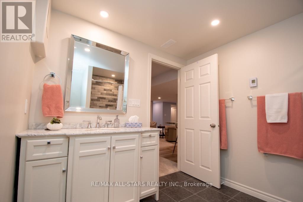 120 Victoria Drive, Kawartha Lakes (Fenelon), Ontario  K0M 1G0 - Photo 30 - X12469178