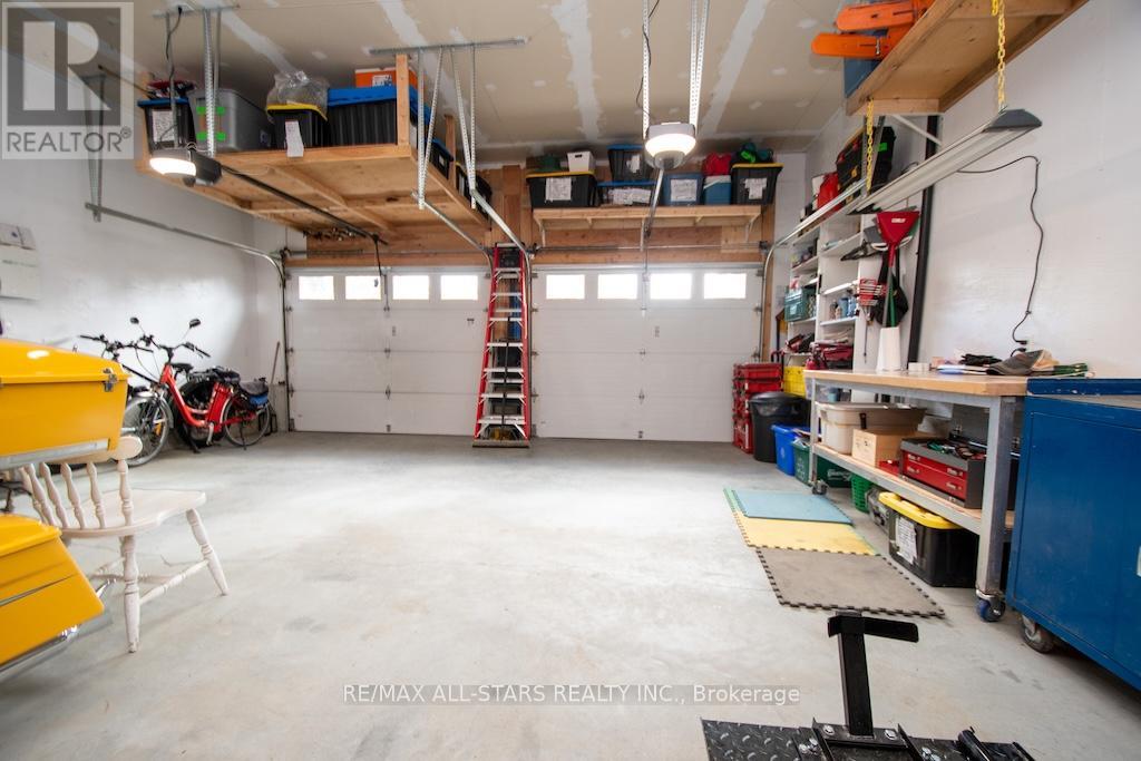 120 Victoria Drive, Kawartha Lakes (Fenelon), Ontario  K0M 1G0 - Photo 38 - X12469178