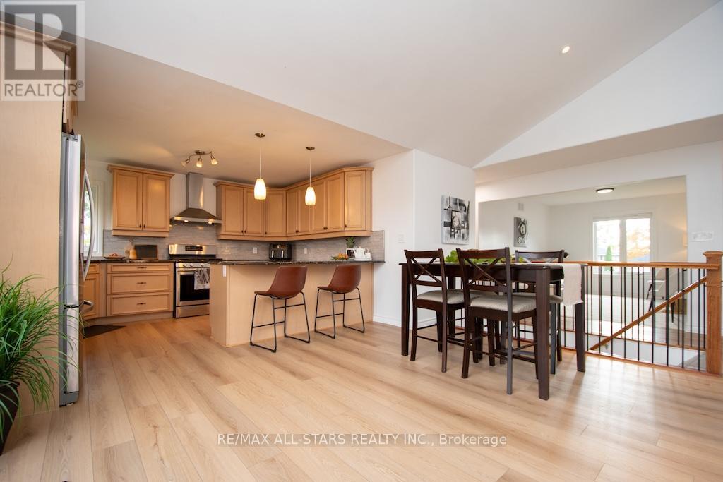 120 Victoria Drive, Kawartha Lakes (Fenelon), Ontario  K0M 1G0 - Photo 7 - X12469178