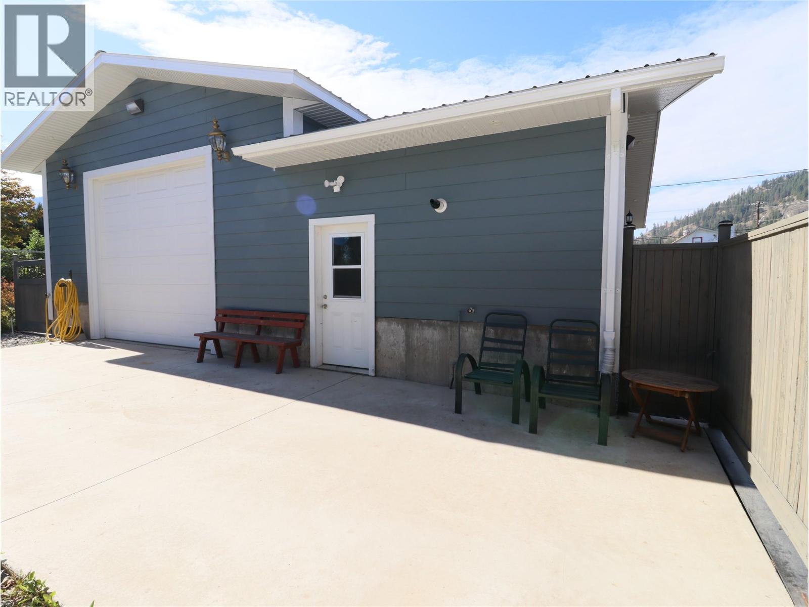 7689 21st Street, Grand Forks, British Columbia  V0H 1H2 - Photo 29 - 10364313