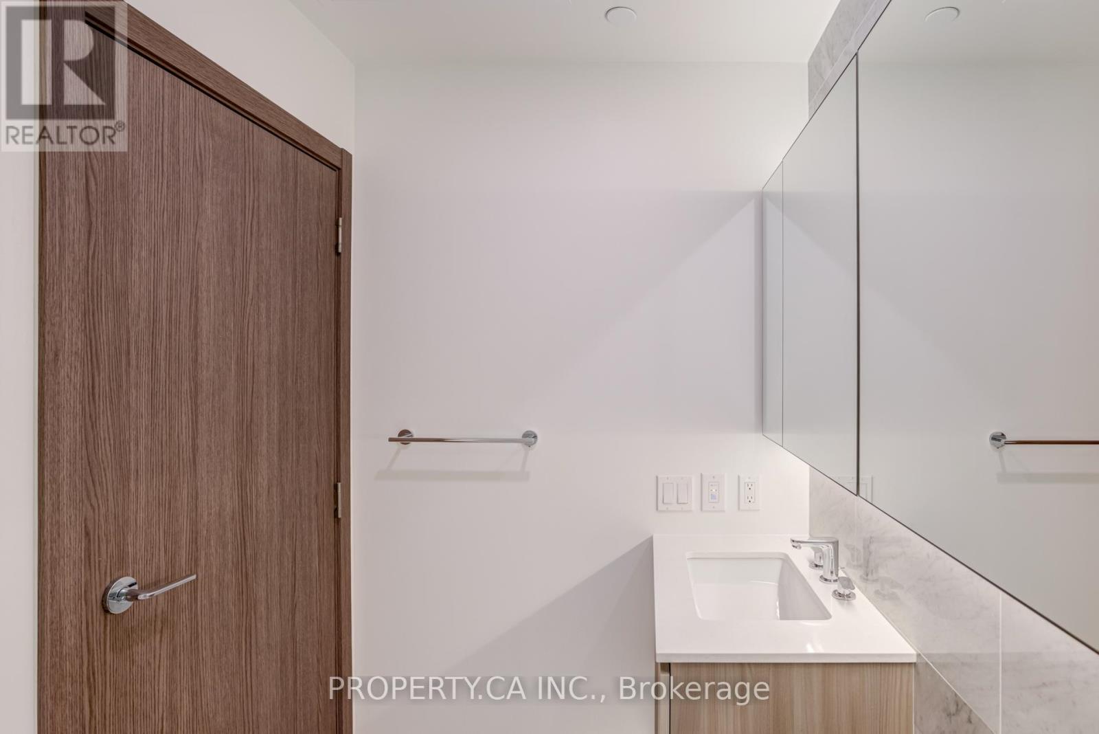 4110 - 19 Bathurst Street, Toronto, Ontario  M5V 1A5 - Photo 17 - C12454137