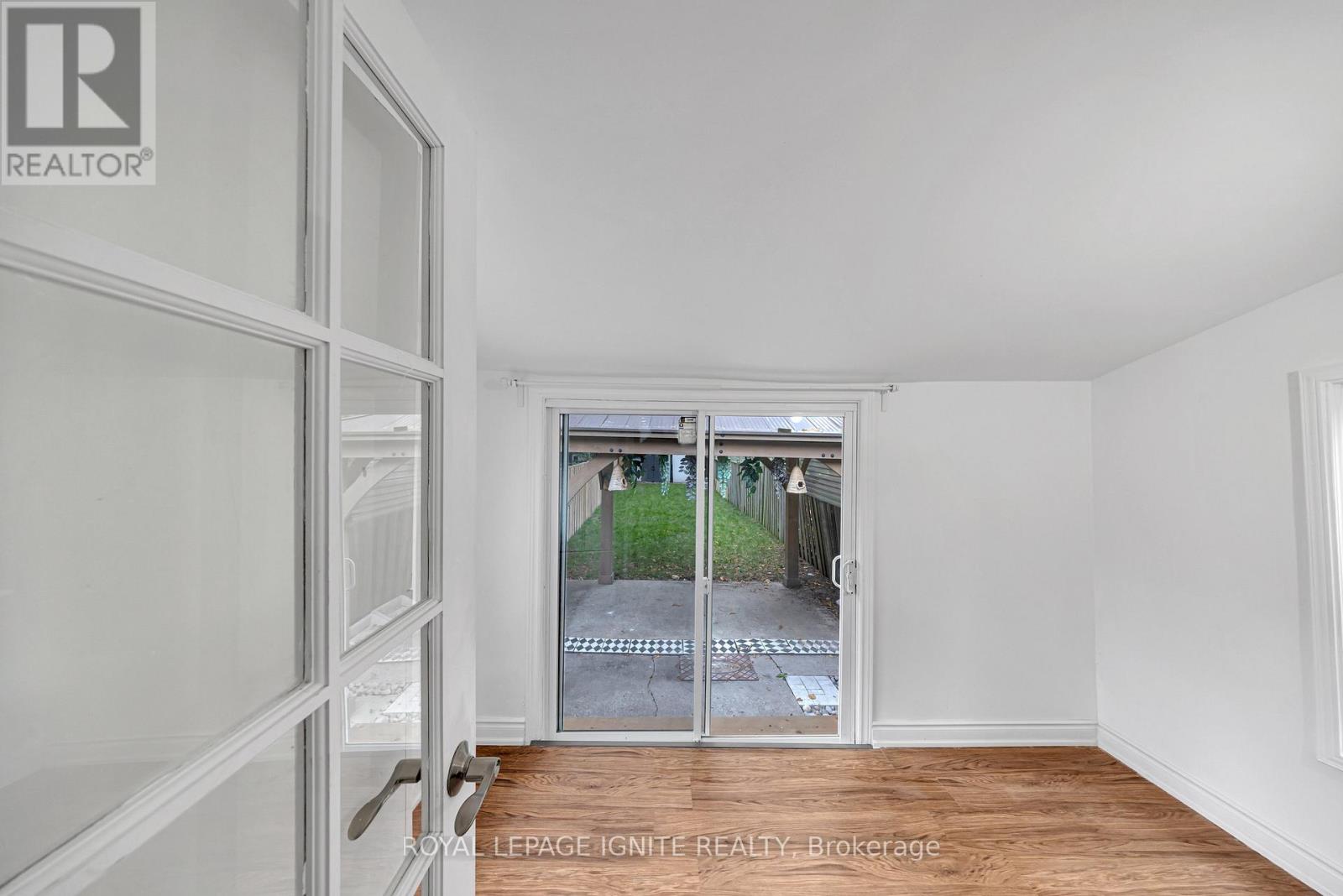 148 Barrington Avenue, Toronto, Ontario  M4C 4Z2 - Photo 13 - E12469125