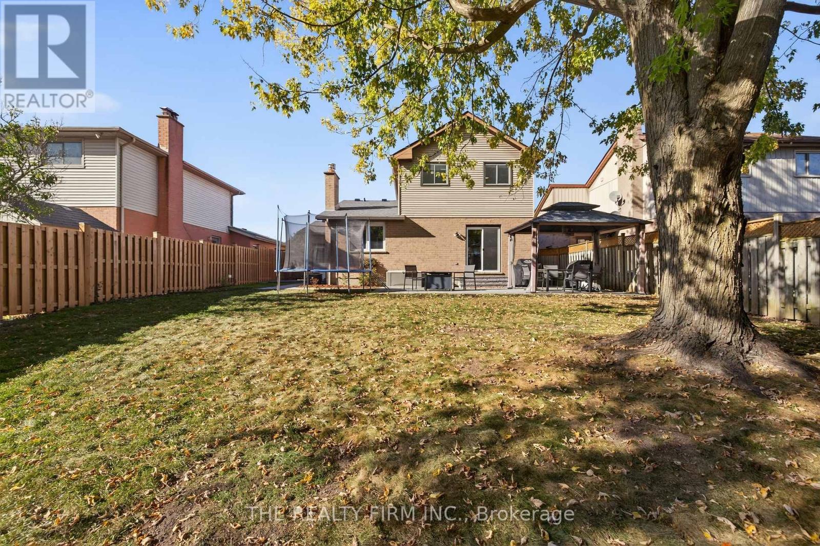 107 Cheswick Circle, London South, Ontario  N6E 3L2 - Photo 37 - X12469203