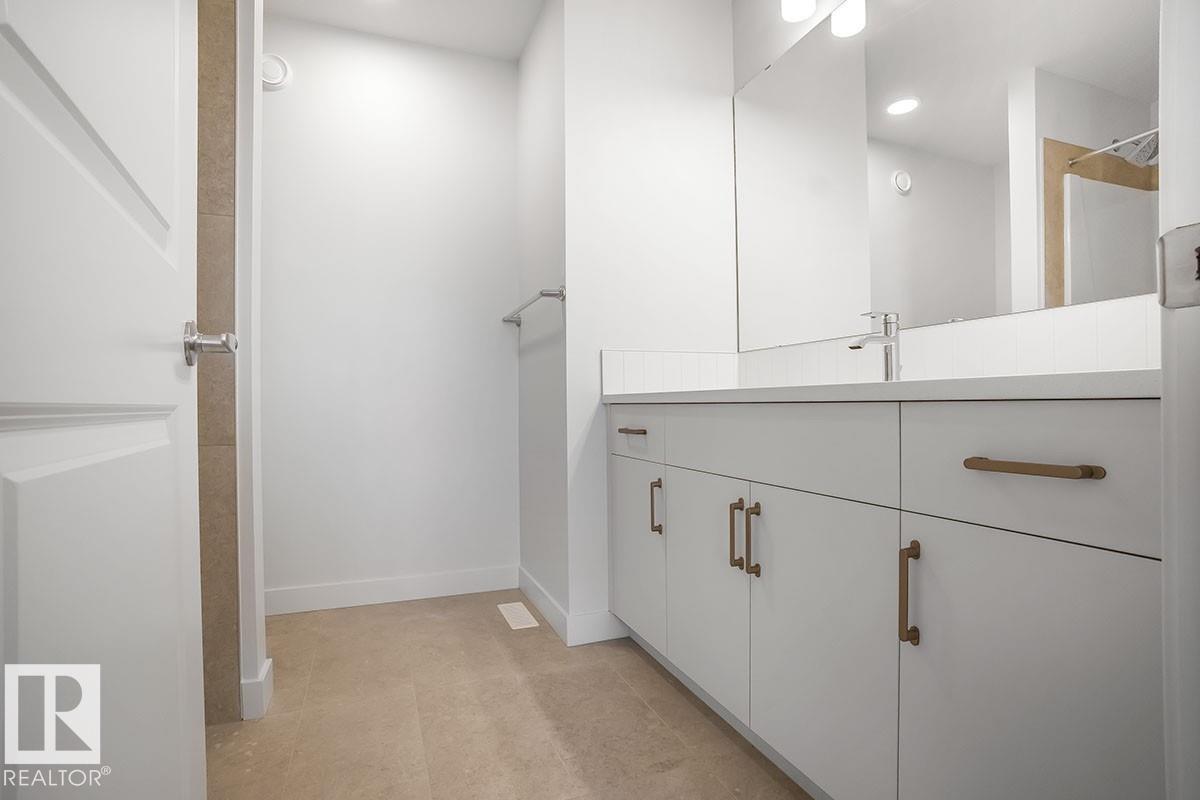9125 Elves Lo Nw, Edmonton, Alberta  T6M 3G2 - Photo 11 - E4462566