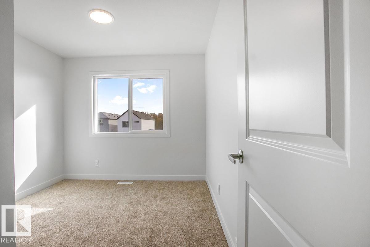 9125 Elves Lo Nw, Edmonton, Alberta  T6M 3G2 - Photo 13 - E4462566