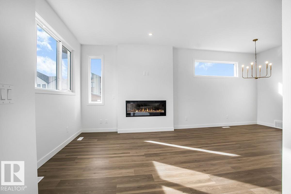 9125 Elves Lo Nw, Edmonton, Alberta  T6M 3G2 - Photo 5 - E4462566