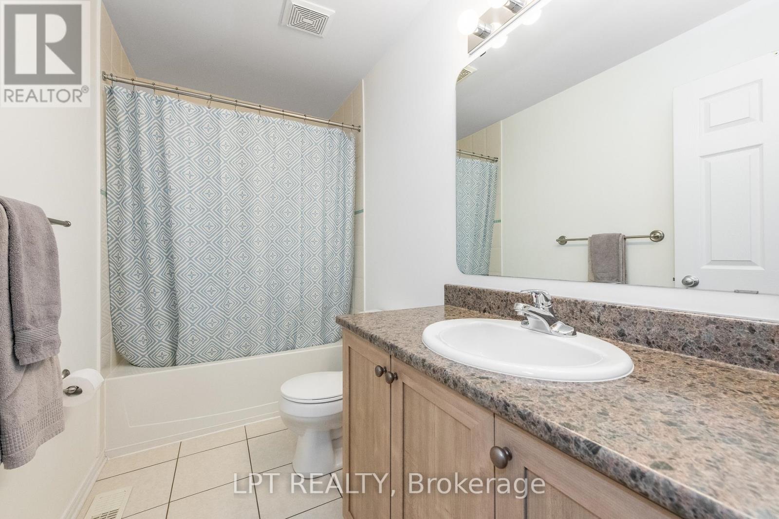 950 Torovin Private, Ottawa, Ontario  K1B 0A7 - Photo 17 - X12469192