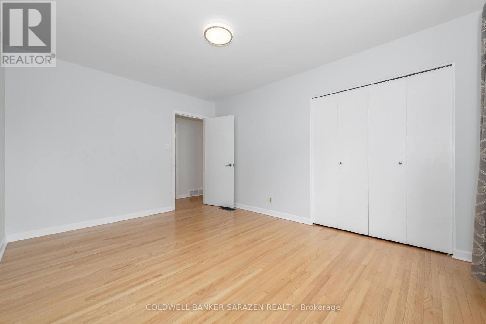 2707 Priscilla Street, Ottawa, Ontario  K2B 7E1 - Photo 10 - X12469200