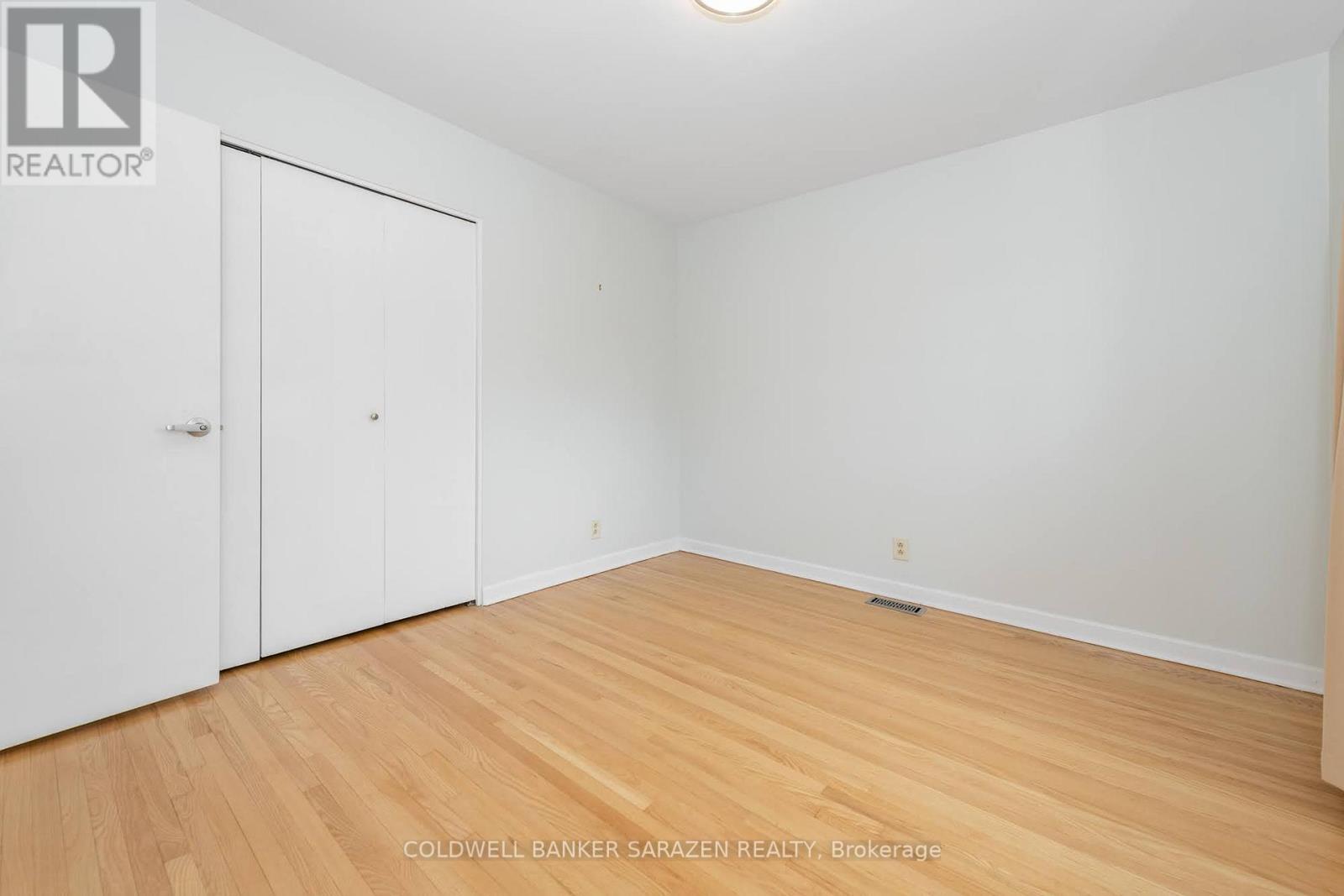 2707 Priscilla Street, Ottawa, Ontario  K2B 7E1 - Photo 5 - X12469200