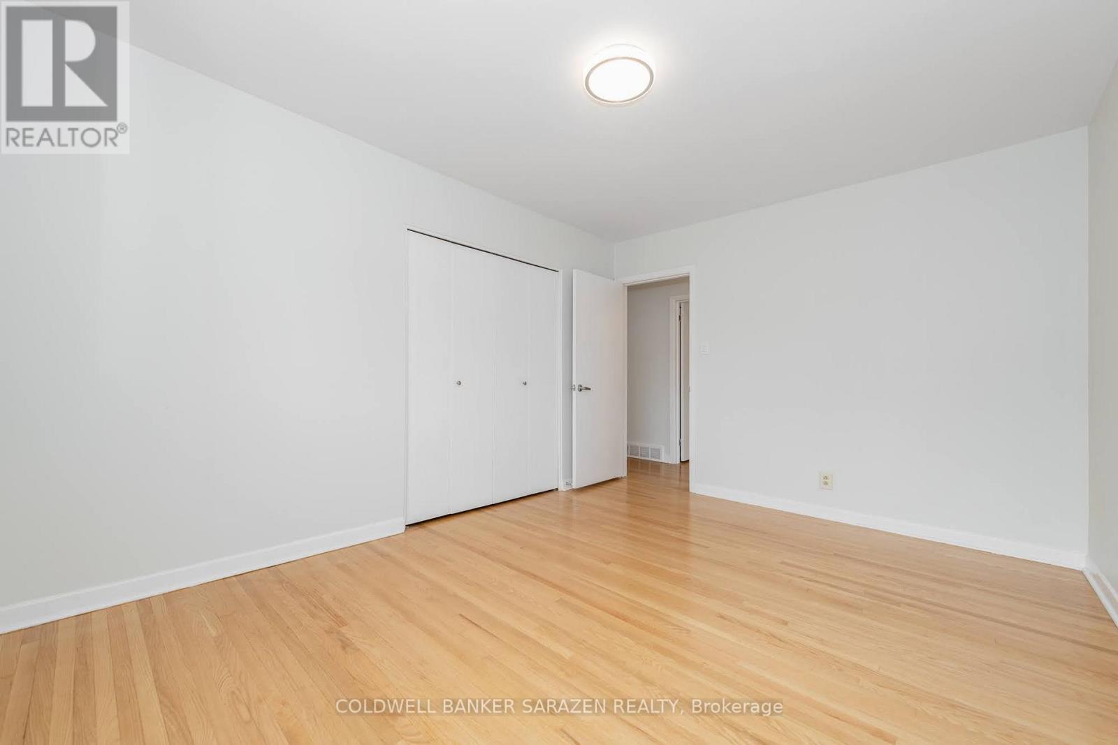 2707 Priscilla Street, Ottawa, Ontario  K2B 7E1 - Photo 8 - X12469200