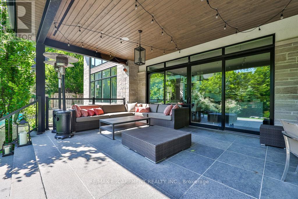 1293 Woodland Avenue, Mississauga, Ontario  L5G 2Y1 - Photo 44 - W12465987