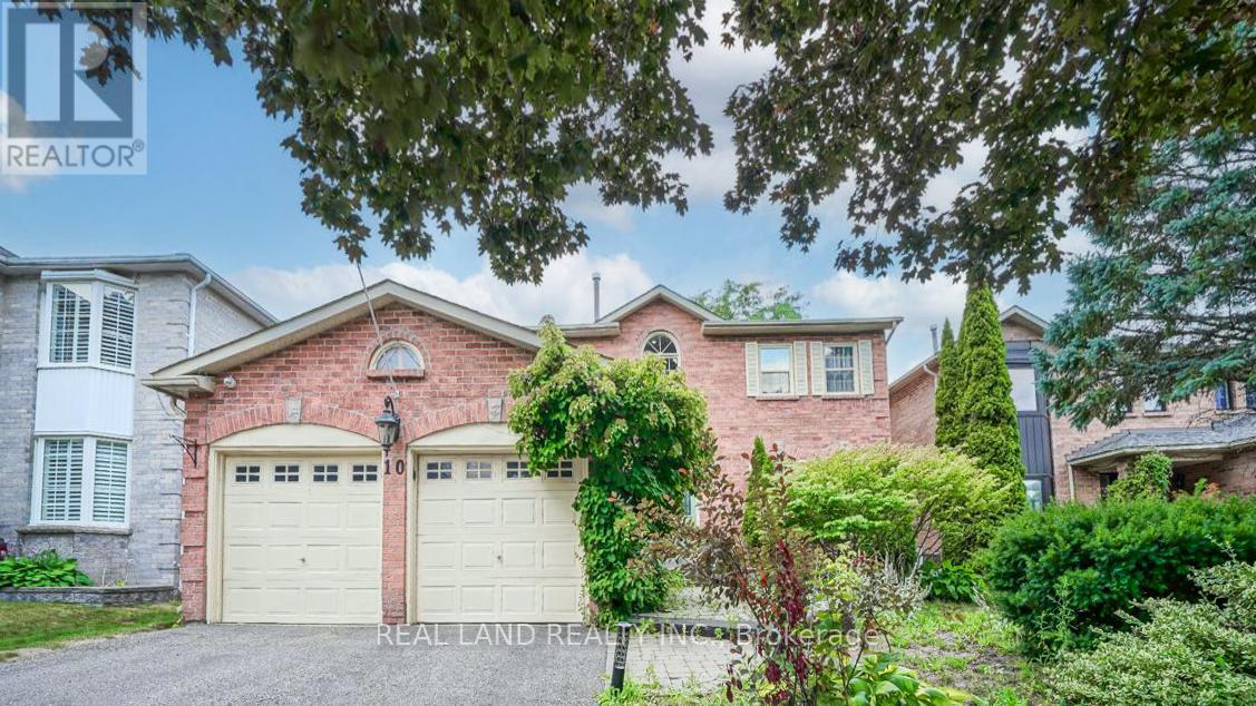 10 Timpson Drive, Aurora, Ontario  L4G 5K6 - Photo 1 - N12469106