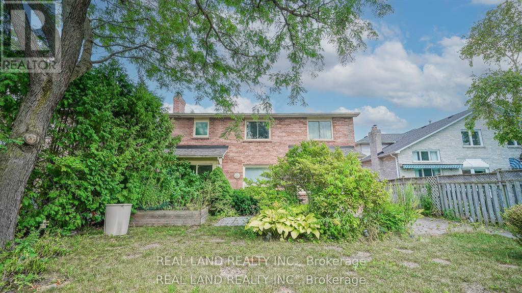 10 Timpson Drive, Aurora, Ontario  L4G 5K6 - Photo 40 - N12469106