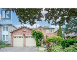10 TIMPSON DRIVE, Aurora, Ontario