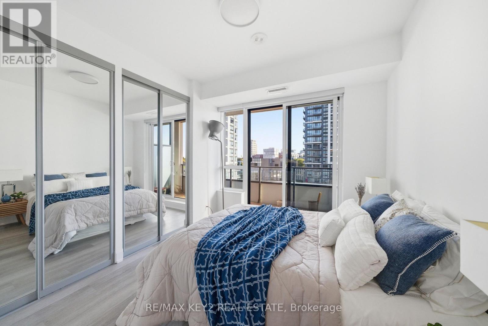 601 - 38 Water Walk Drive, Markham, Ontario  L3R 6M8 - Photo 18 - N12469115