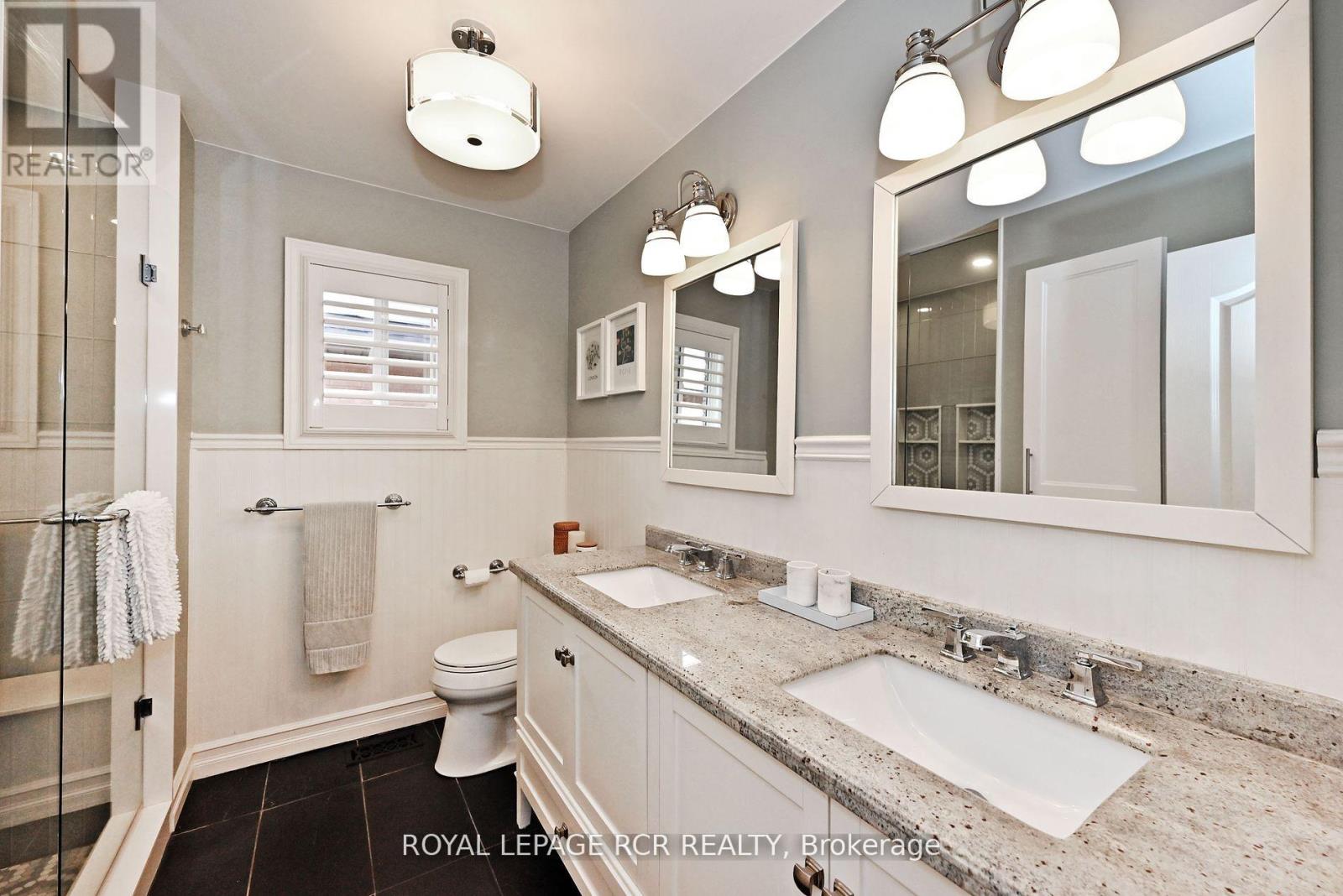 142 Regatta Avenue, Richmond Hill, Ontario  L4E 4R2 - Photo 28 - N12469131