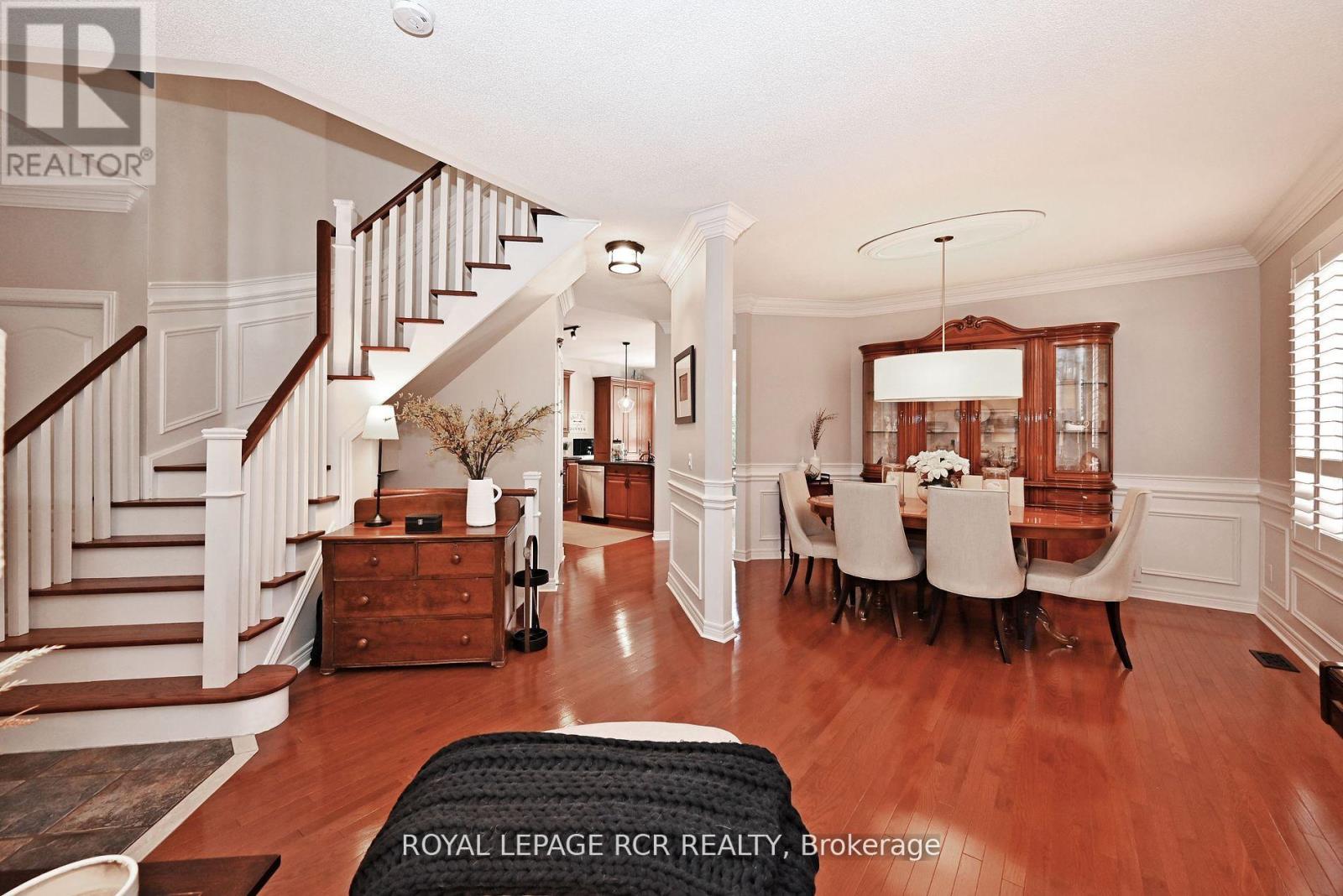 142 Regatta Avenue, Richmond Hill, Ontario  L4E 4R2 - Photo 5 - N12469131
