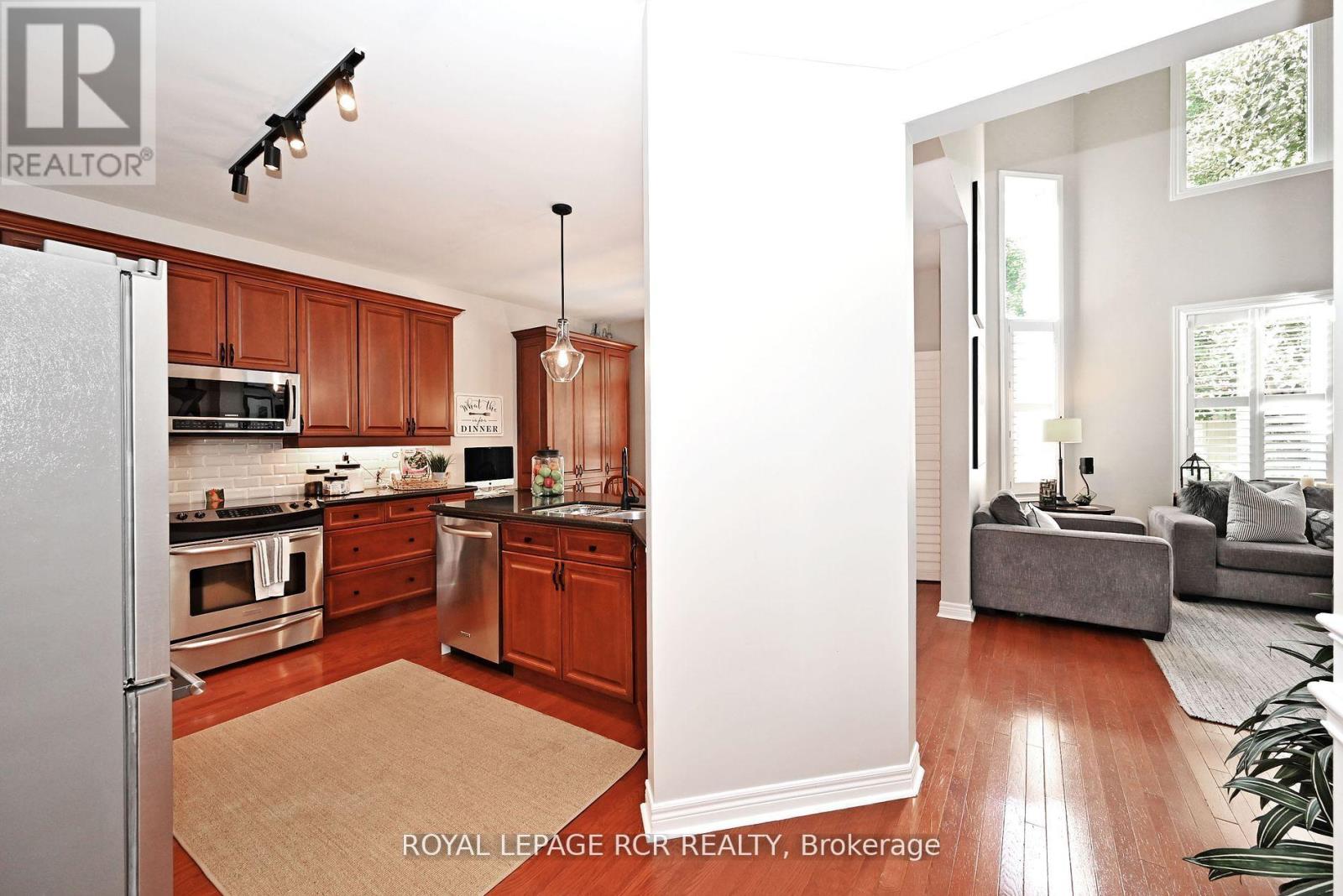 142 Regatta Avenue, Richmond Hill, Ontario  L4E 4R2 - Photo 7 - N12469131