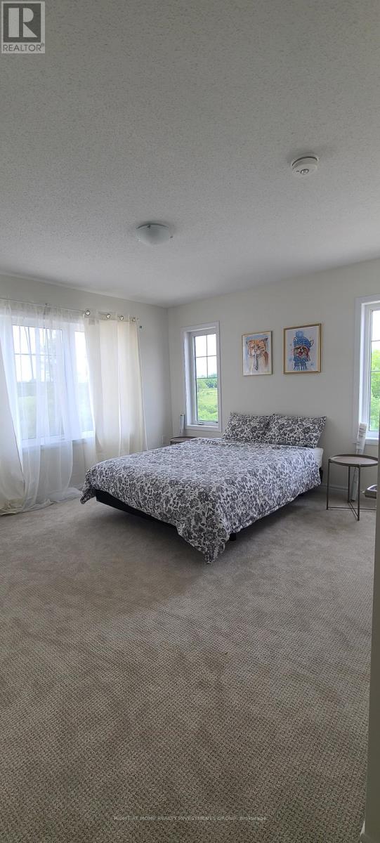 83 Shelburne Avenue, Wasaga Beach, Ontario  L9Z 0L2 - Photo 10 - S12469130
