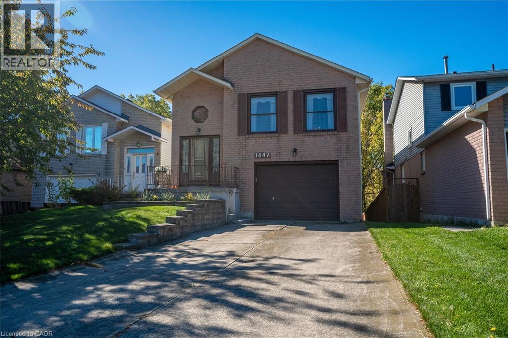 1447 Reynolds Avenue, Burlington, Ontario  L7M 3B6 - Photo 2 - 40779939