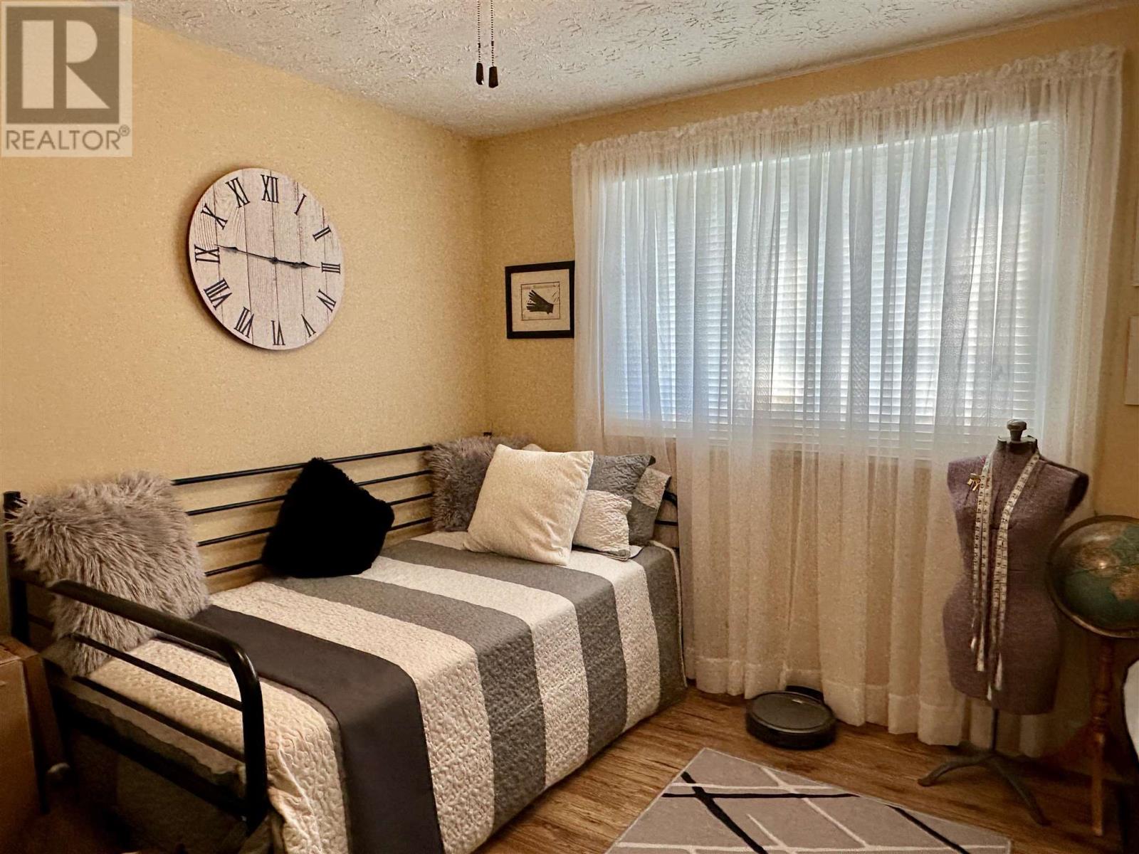 1 Gauthier Pl, Elliot Lake, Ontario  P5A 3M1 - Photo 12 - SM252616