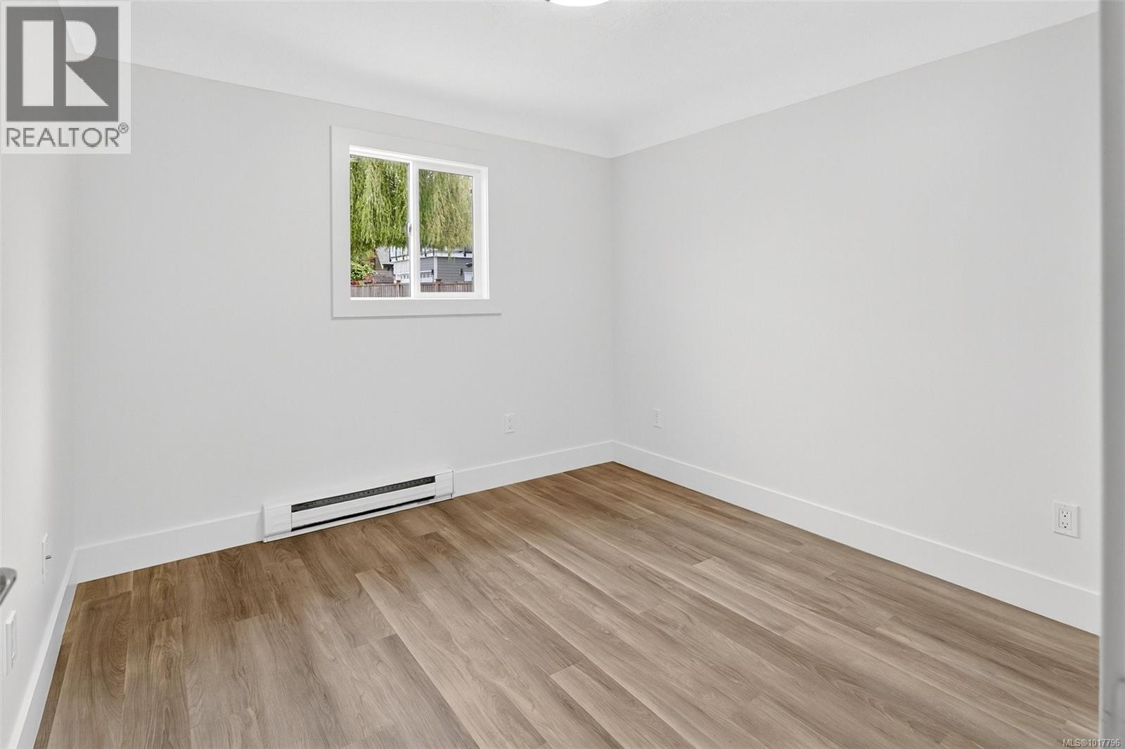 9617 Fourth St, Sidney, British Columbia  V8L 2Y5 - Photo 17 - 1017796
