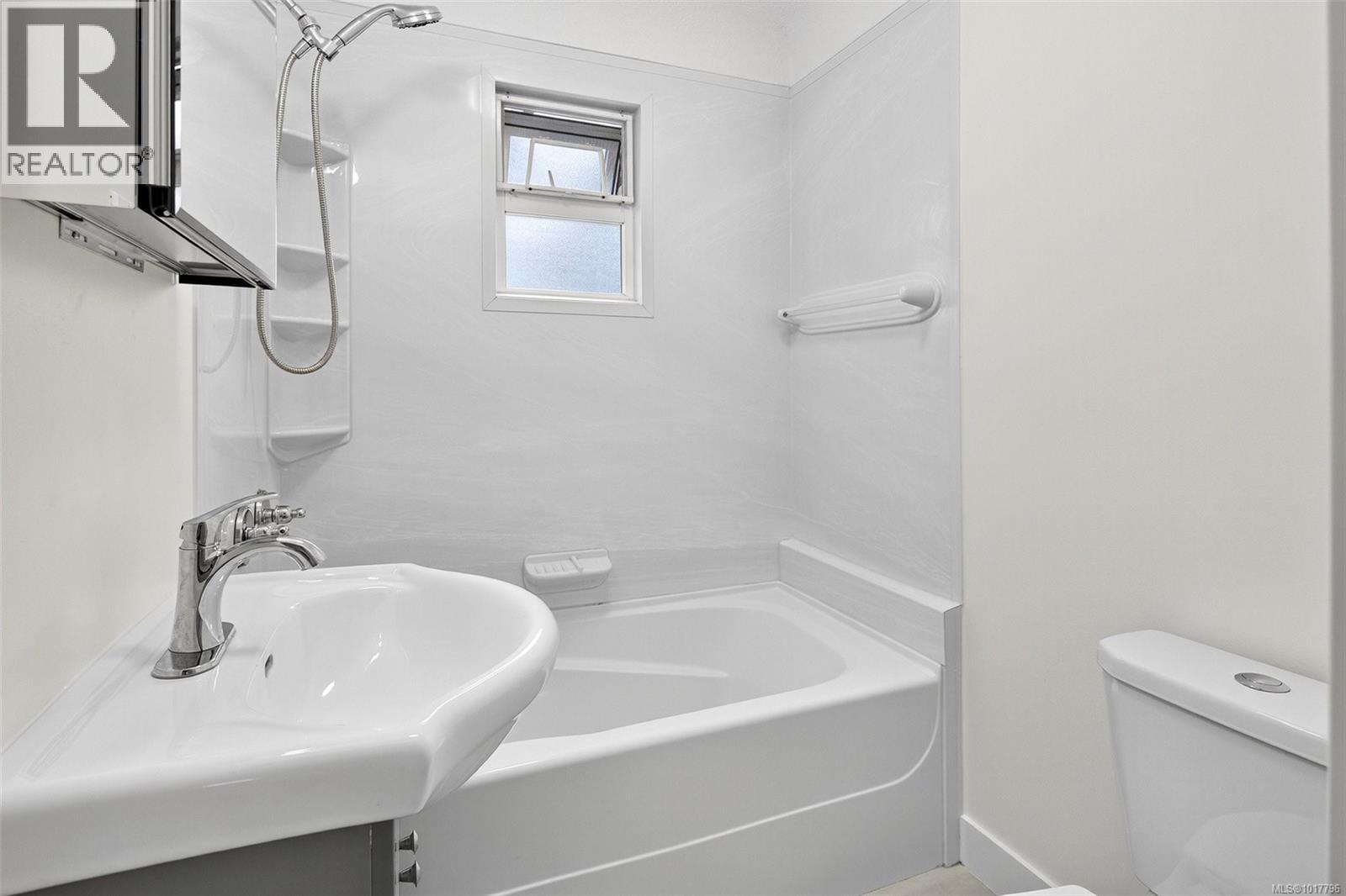 9617 Fourth St, Sidney, British Columbia  V8L 2Y5 - Photo 19 - 1017796