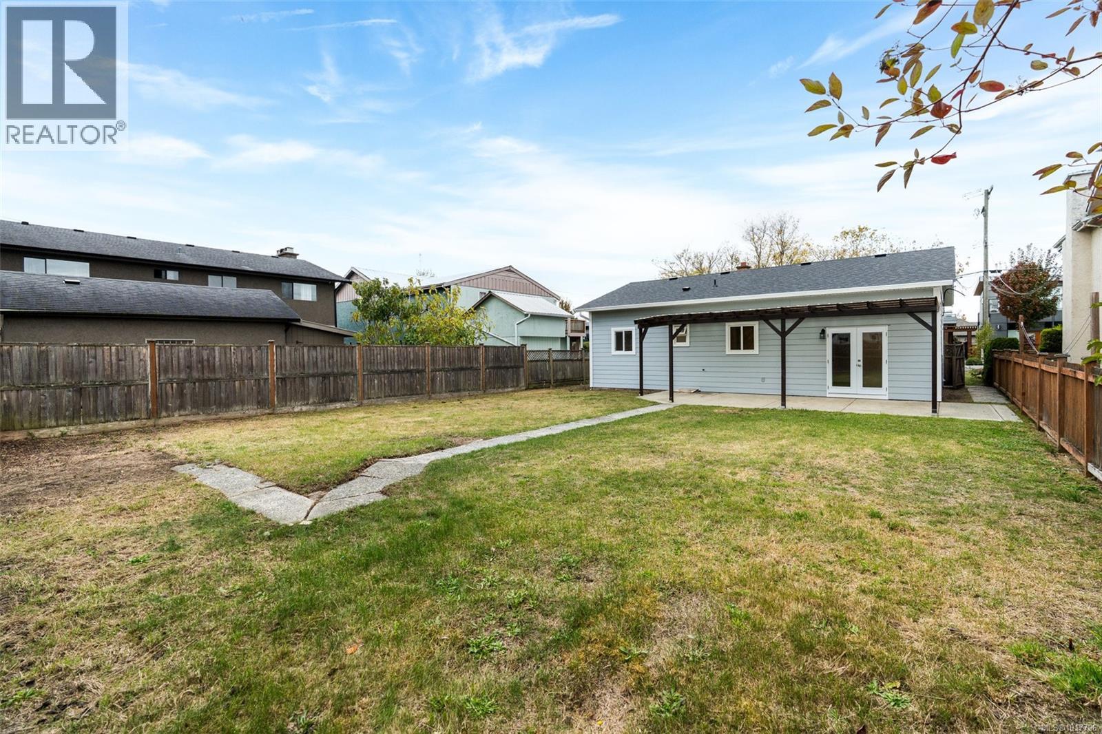 9617 Fourth St, Sidney, British Columbia  V8L 2Y5 - Photo 24 - 1017796