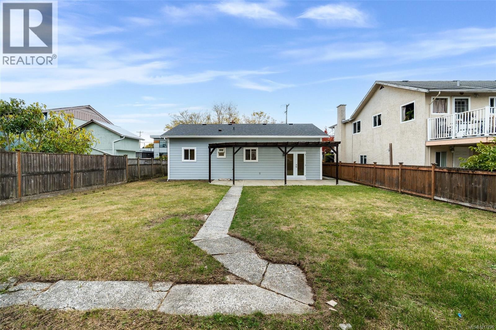 9617 Fourth St, Sidney, British Columbia  V8L 2Y5 - Photo 25 - 1017796