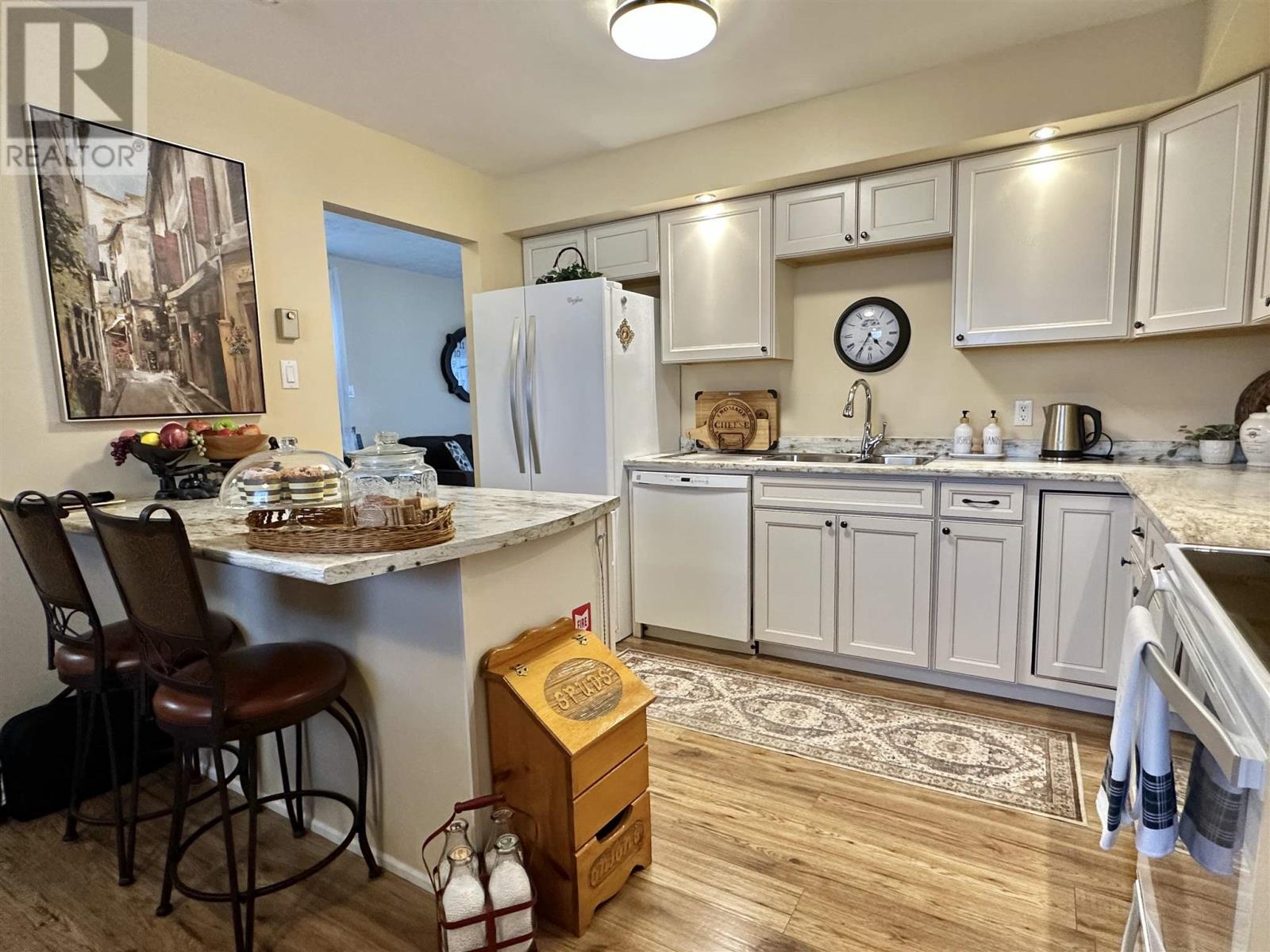 1 Gauthier Pl, Elliot Lake, Ontario  P5A 3M1 - Photo 8 - SM252616