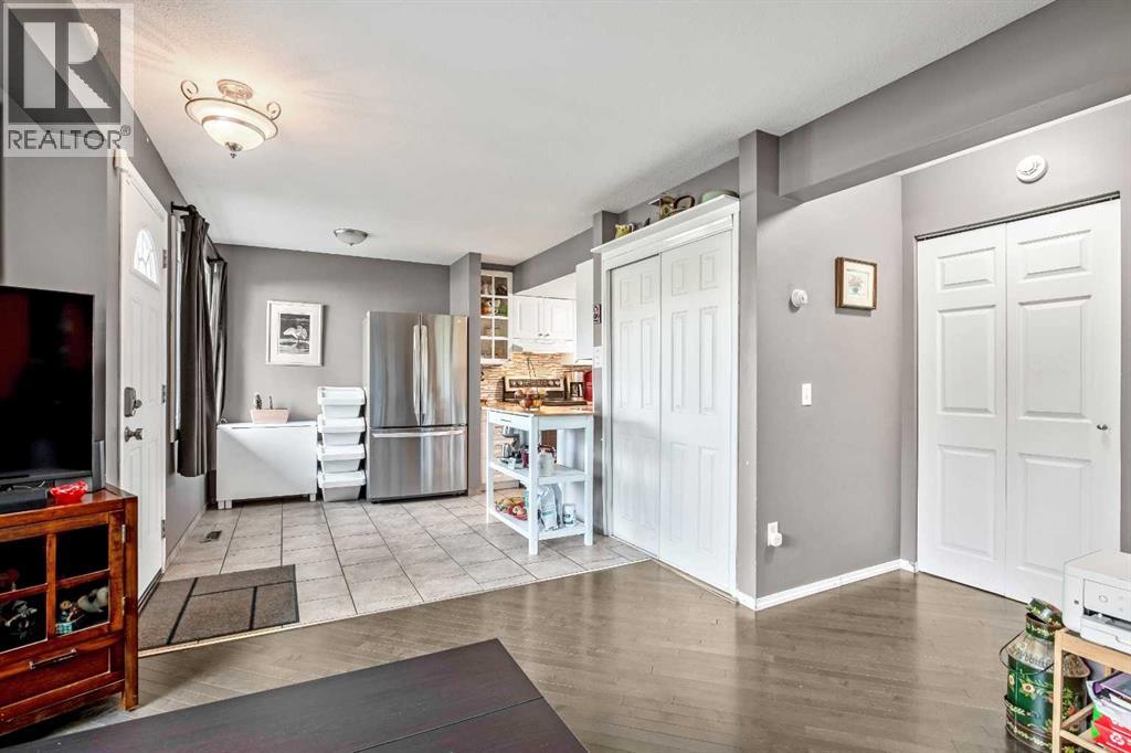 2, 1055 72 Avenue Nw, Calgary, Alberta  T2K 5S4 - Photo 14 - A2264496